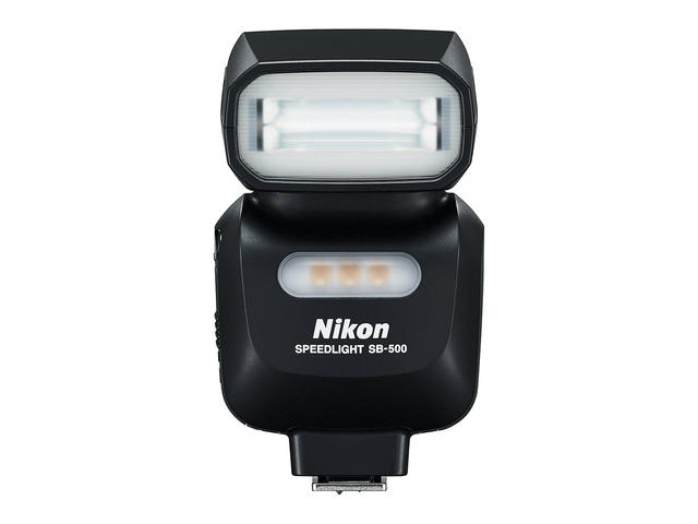 Светкавици Nikon SB-500