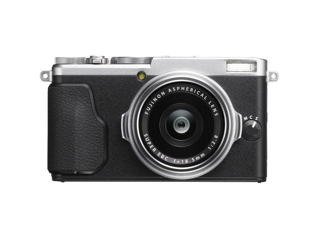 Компактни фотоапарати Fujifilm X70
