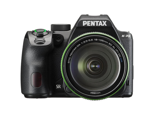 DSLR Pentax K-70 с DA 18-135mm f/3.5-5.6 ED WR