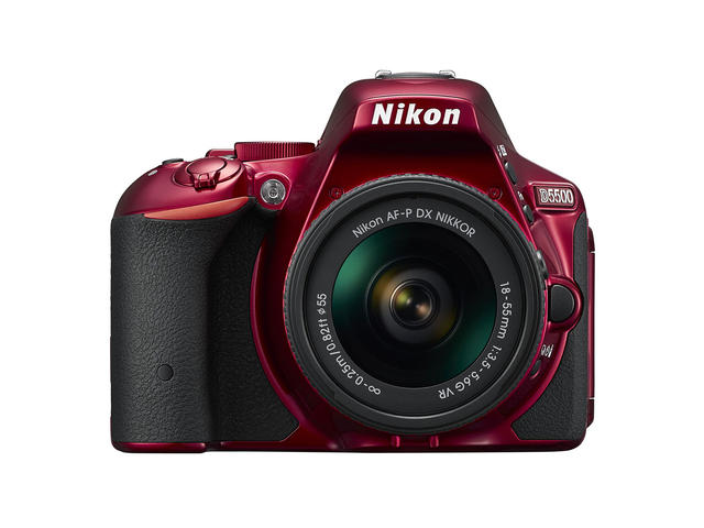 DSLR Nikon D5500 с обектив AF-P 18-55mm f/3.5-5.6G VR