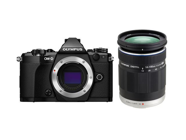 Mirrorless Olympus OM-D E-M5 Mark II с ED 14-150mm f/4-5.6
