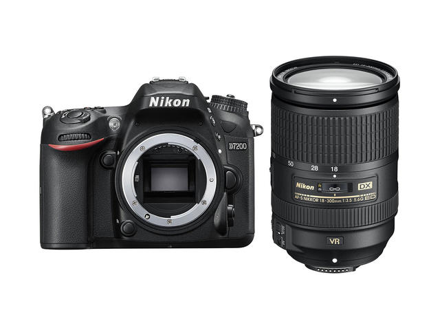 DSLR Nikon D7200 с обектив 18-300mm f/3.5-5.6 DX VR