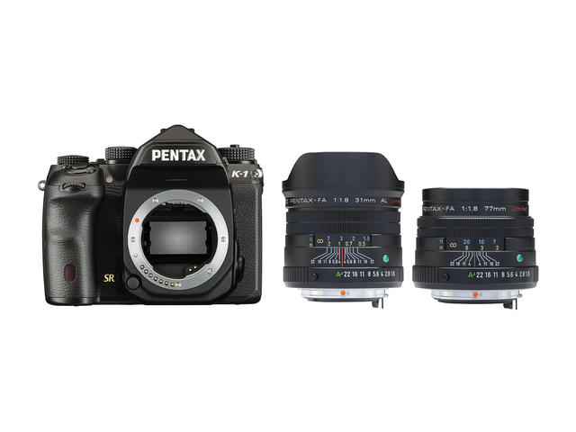 DSLR Pentax K-1 с 31mm f/1.8 AL и 77mm f/1.8 Limited