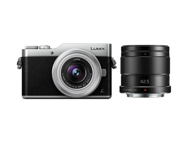 Mirrorless Panasonic Lumix DC-GX800 с 12-32mm f/3.5-5.6 ASPH и 42.5mm f/1.7