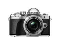 Mirrorless Olympus OM-D E-M10 Mark III с ED 14-42mm f/3.5-5.6 EZ