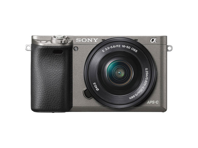 Mirrorless Sony Alpha 6000 с 16-50mm f/3.5-5.6 PZ OSS