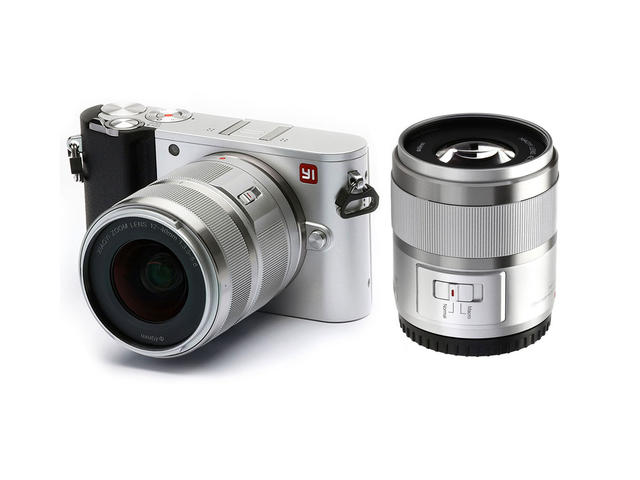 Mirrorless YI Technology M1 с 12-40mm f/3.5-5.6 и 42.5mm f/1.8