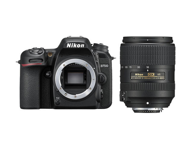 DSLR Nikon D7500 с обектив 18-300mm f/3.5-6.3G ED DX VR