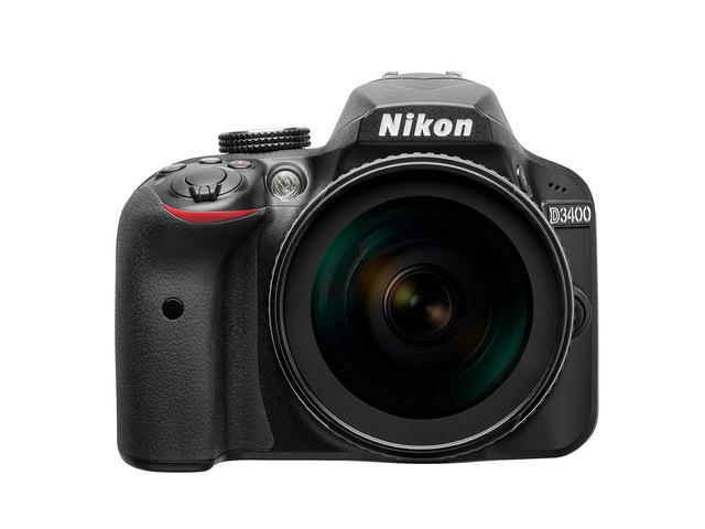 DSLR Nikon D3400 с обектив 18-105mm f/3.5-5.6G ED VR