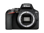 DSLR Nikon D3500 с обектив Nikon AF-P 18-55mm VR и Nikon DSLR Accessory Kit - чанта + SD 32GB