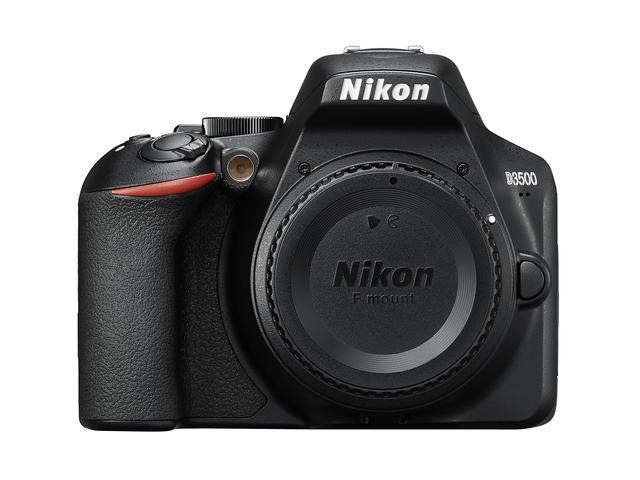 DSLR Nikon D3500 с обектив Nikon 18-140mm VR