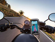 Стойки за мобилни устройства Cellular line Rider Shield до 6.7'', черна