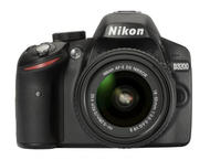 DSLR Nikon D3200 с обектив 18-55mm VR II