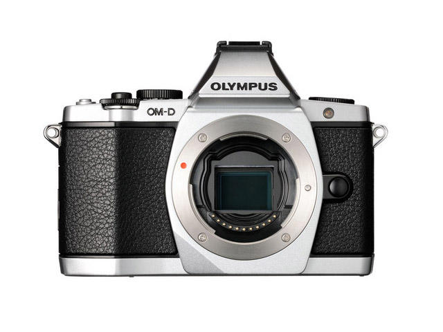 Mirrorless Olympus OM-D E-M5