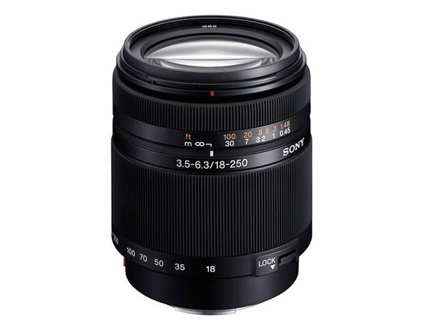 DSLR обективи Sony SAL 18-250mm f/3.5-6.3 DT