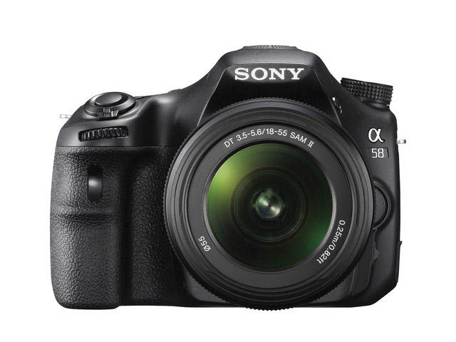 DSLR Sony Alpha 58 с обектив DT 18-55mm f/3.5-5.6 SAM II