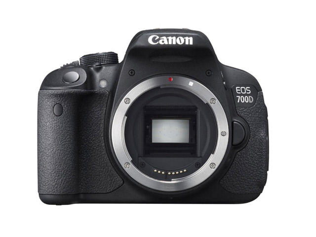 DSLR Canon EOS 700D