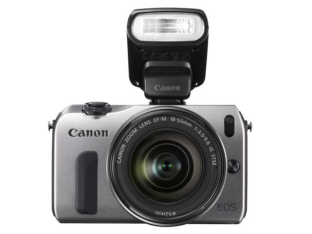 Mirrorless Canon EOS M с обектив 18-55mm и светкавица Speedlite 90EX