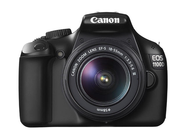 DSLR Canon EOS 1100D с обектив 18-55mm DC III