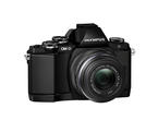 Mirrorless Olympus OM-D E-M10 с обектив 14‑42mm f/3.5‑5.6 II R