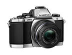 Mirrorless Olympus OM-D E-M10 с обектив 14‑42mm f/3.5‑5.6 II R