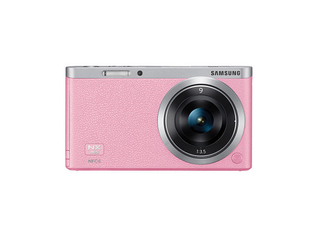 Mirrorless Samsung Camera NX mini EV-NXF1 с обектив 9mm f/3.5 ED