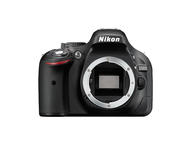DSLR Nikon D5200 с обектив 18-105mm f/3.5-5.6G ED VR