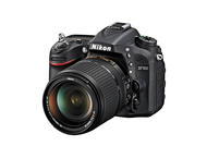 DSLR Nikon D7100 с обектив 18-140mm f/3.5-5.6G ED VR
