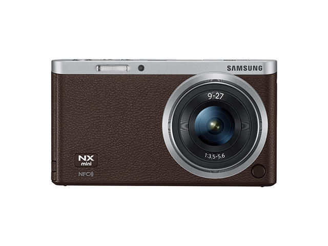 Mirrorless Samsung Camera NX mini EV-NXF1 с обектив 9mm f/3.5 ED