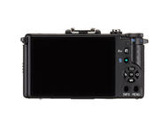 Mirrorless Pentax Q с обектив 5-15mm f/2.8-4.5