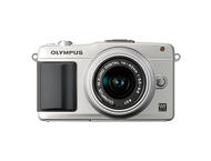 Mirrorless Olympus Pen E-PM2 с 14‑42mm f/3.5‑5.6 II R и Body Cap Lens 15mm f/8