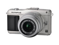 Mirrorless Olympus Pen E-PM2 с 14‑42mm f/3.5‑5.6 II R и Body Cap Lens 15mm f/8