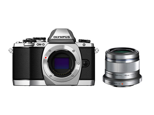 Mirrorless Olympus OM-D E-M10 с обектив 45mm f/1.8