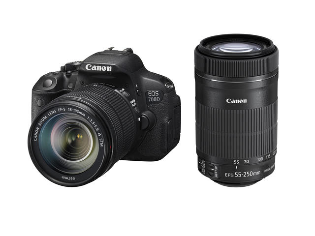 DSLR Canon EOS 700D с обективи 18-135mm IS STM и 55-250mm IS STM