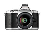 Mirrorless Olympus OM-D E-M5 с обектив ED 12‑50mm f/3.5‑6.3 EZ