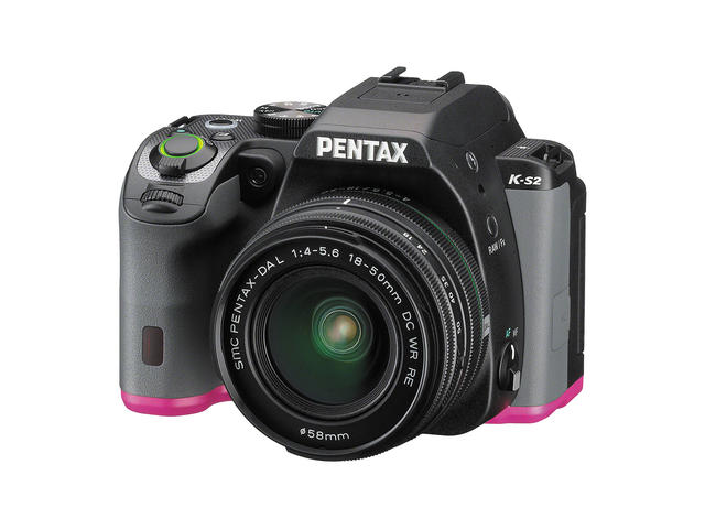DSLR Pentax K-S2 с обектив DA L 18-50mm WR