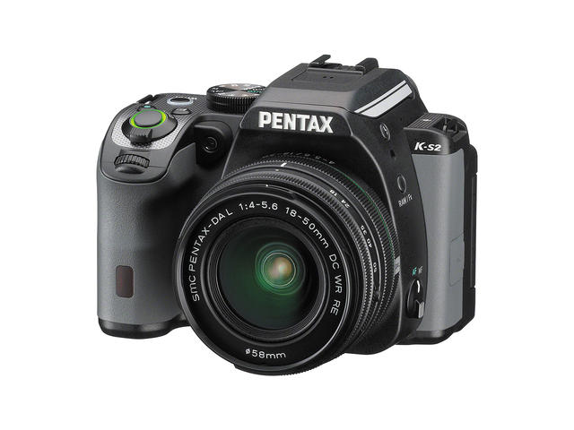 DSLR Pentax K-S2 с обектив DA L 18-50mm WR