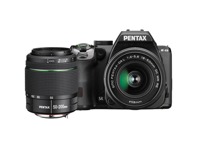 DSLR Pentax K-S2 с обективи DA L 18-50mm WR и DA L 50-200 WR