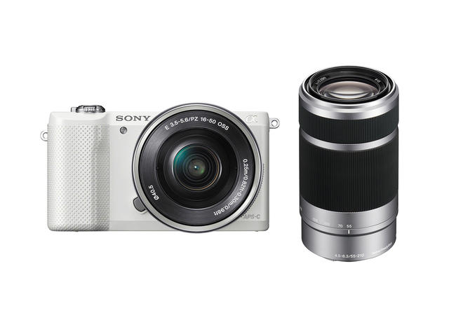 Mirrorless Sony Alpha 5000 с 16-50mm f/3.5-5.6 PZ OSS и 55-210mm f/4.5-6.3 OSS