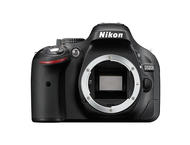 DSLR Nikon D5200 с обектив 18-200mm f/3.5-5.6G ED VR II