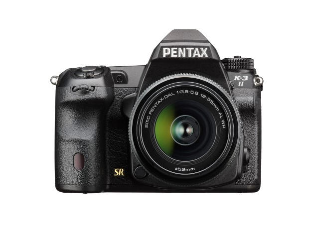 DSLR Pentax K-3 II с обектив DAL 18-55mm WR