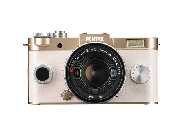 Mirrorless Pentax Q-S1 с обектив 5-15mm f/2.8-4.5