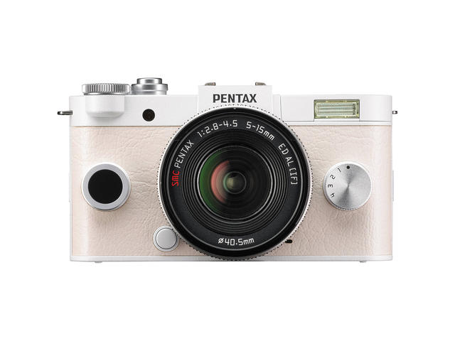 Mirrorless Pentax Q-S1 с обектив 5-15mm f/2.8-4.5