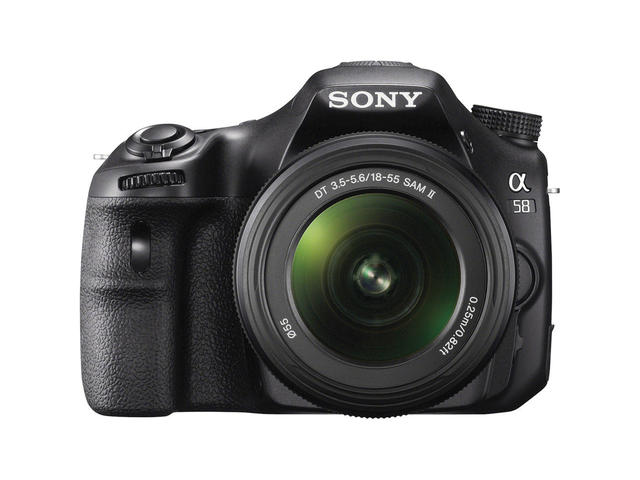 DSLR Sony Alpha 58 с DT 18-55mm SAM II и DT 55-300mm SAM