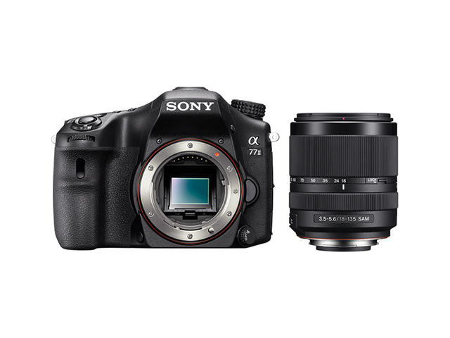 DSLR Sony Alpha 77 II с обектив SAL 18-135mm f/3.5-5.6 SAM